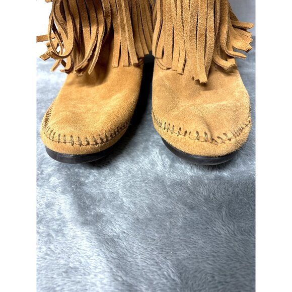 Minnetonka Womens Triple Fringe Suede moccasin Boots Size 7 Mid-calf NWO… - Picture 7 of 10